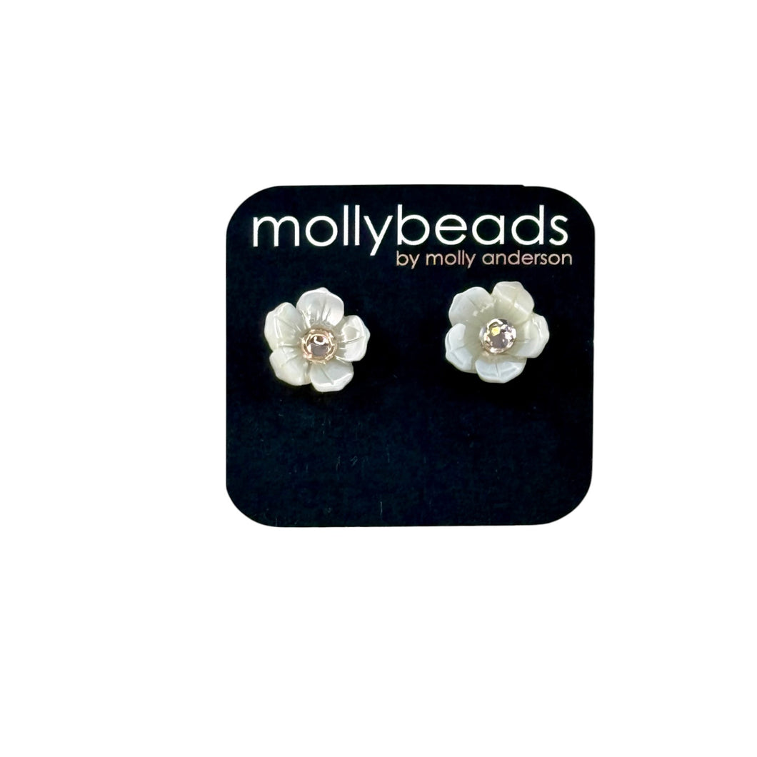 E2304C Pearl flower studs