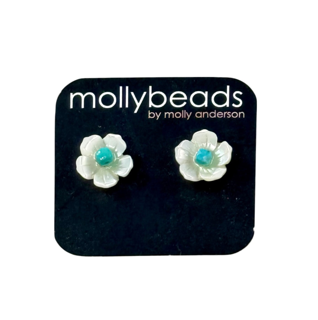 E2304T Pearl flower studs