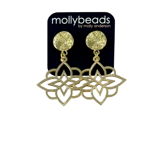 E2328 Gold filigree on gold studs