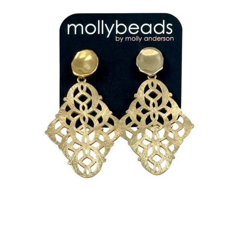 E3328 Gold filigree on studs
