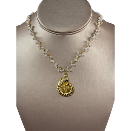 N3870 -Gold shell charm on pearl and gold plated chain