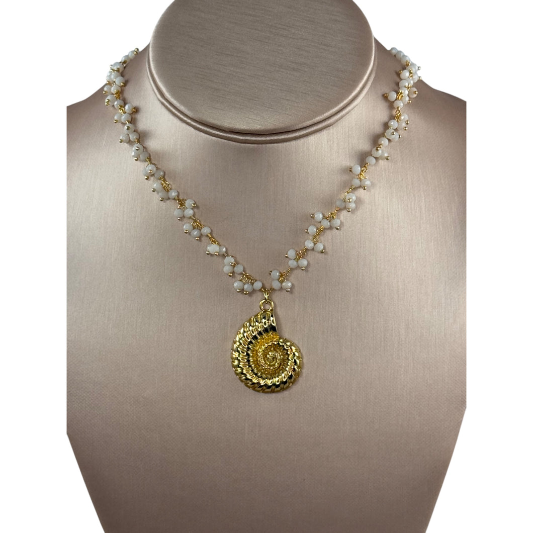N3870 -Gold shell charm on pearl and gold plated chain