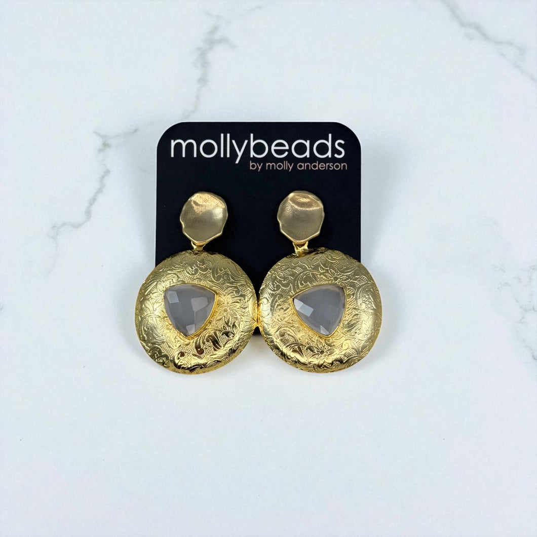 E3382W Gold filigree with white agate